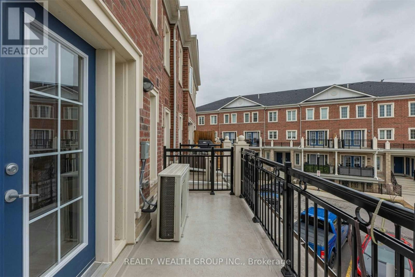 12-26 Bruce Street, Vaughan, ON, L4L 1J4
