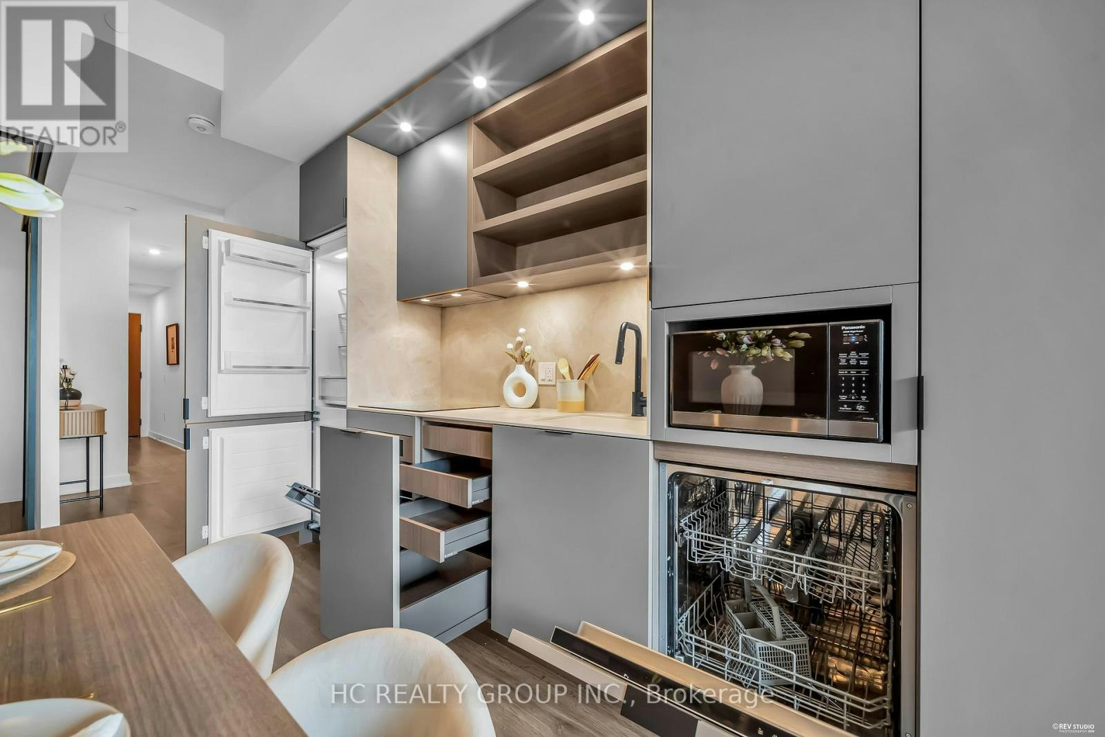 1805-55 Charles Street E, Toronto, ON, M4Y 0J1 - 9