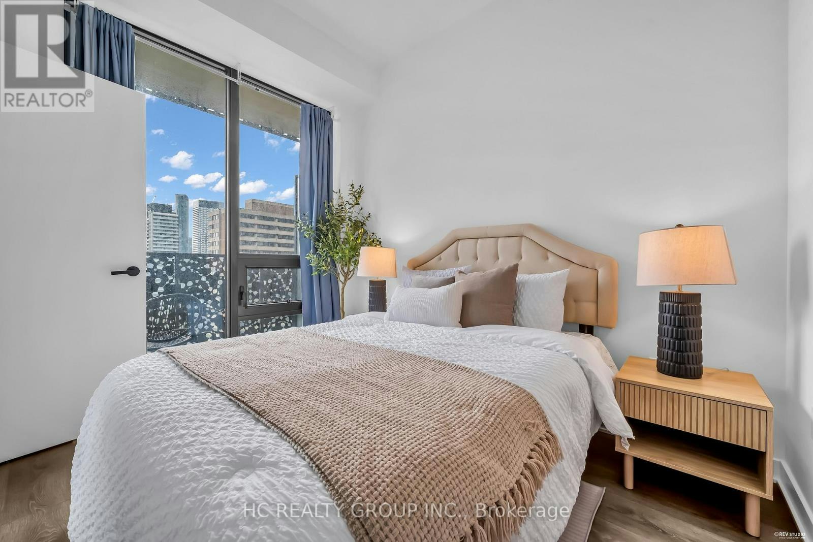 1805-55 Charles Street E, Toronto, ON, M4Y 0J1 - 16