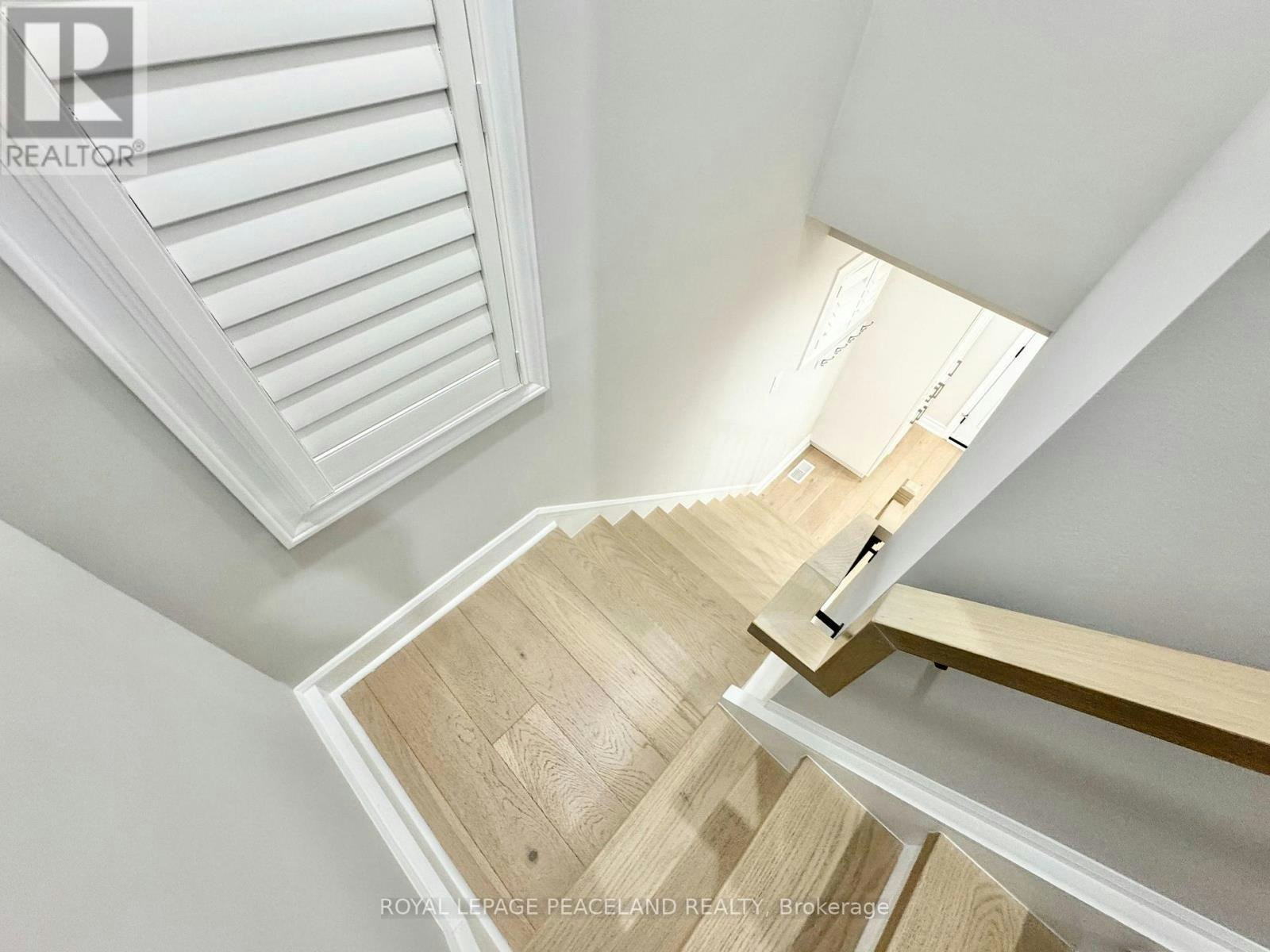 47 Chamberlain Avenue, Toronto, ON, M6E 4J9 - 9