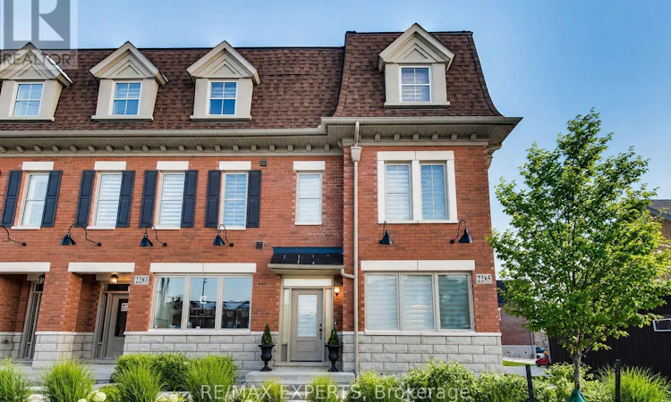 2285 Major Mackenzie Drive W