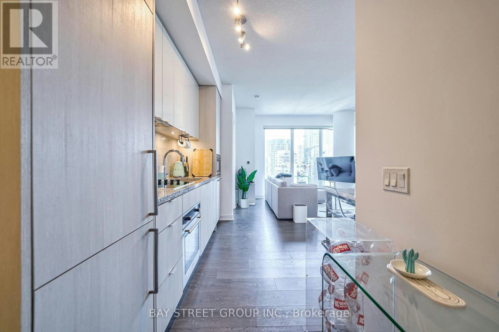 2205-115 Blue Jays Way, Toronto, ON, M5V 0N4 - 7