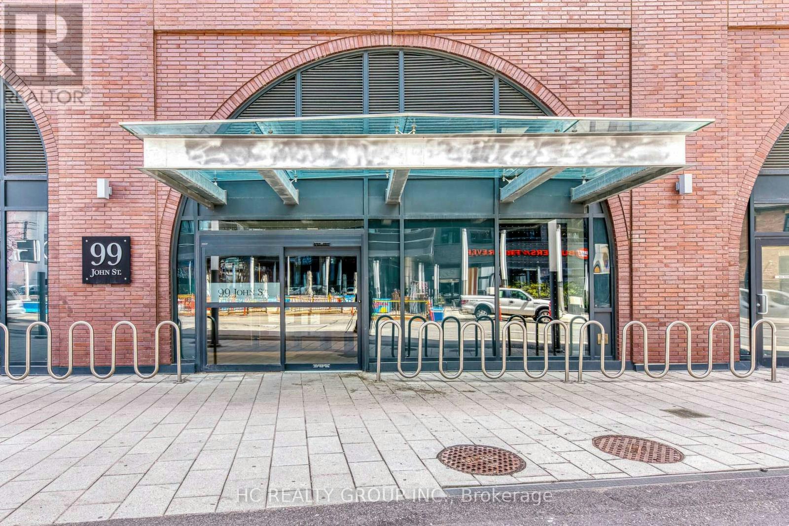 205-99 John Street, Toronto, ON, M5V 0S6 - 2