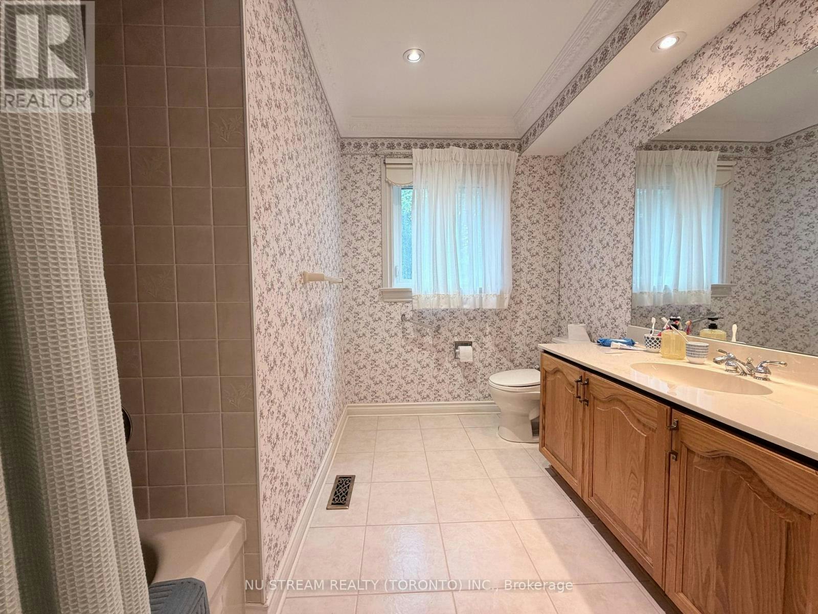 8 Roverdale Court, Markham, ON, L3R 7K7 - 15