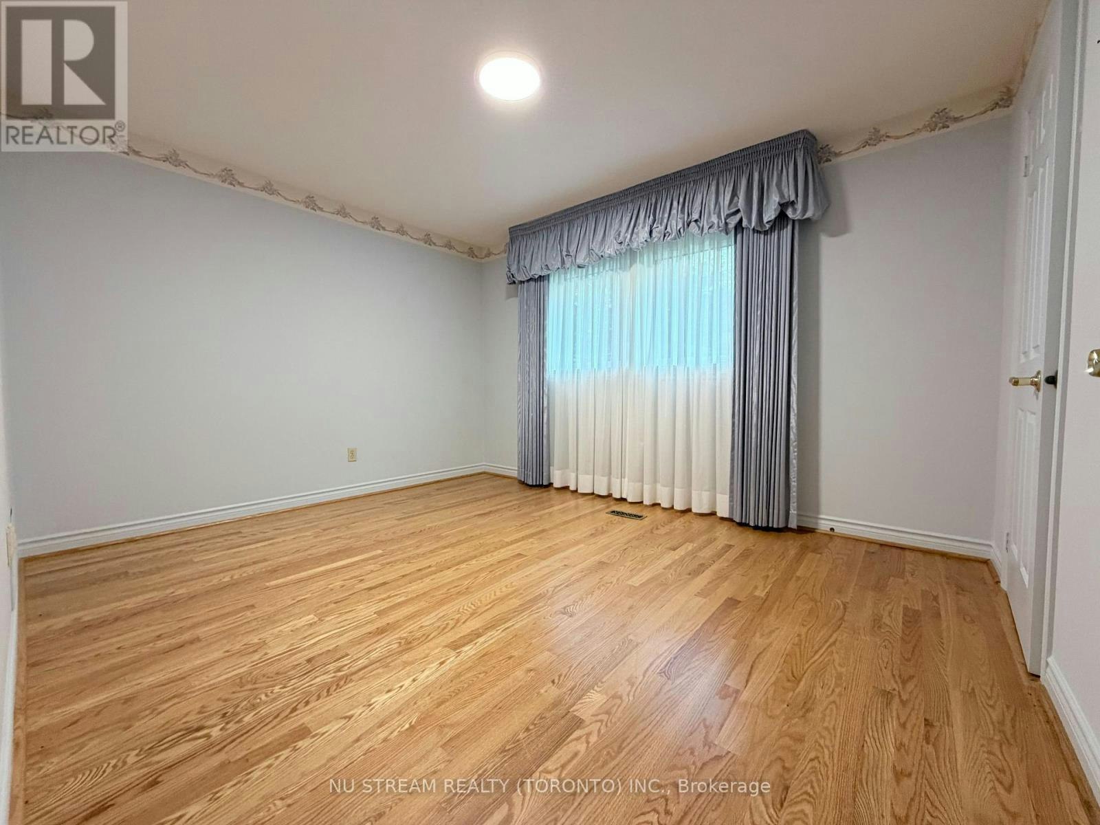8 Roverdale Court, Markham, ON, L3R 7K7 - 14