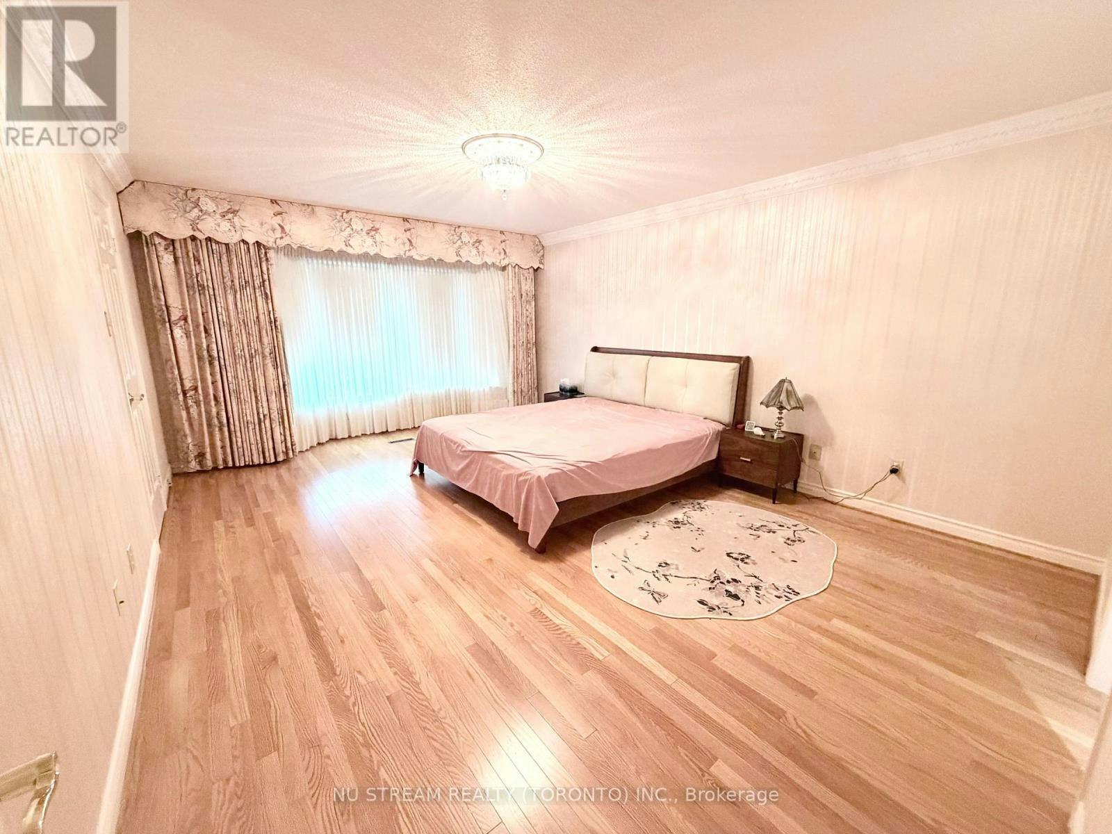 8 Roverdale Court, Markham, ON, L3R 7K7 - 9