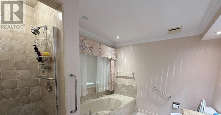 8 Roverdale Court, Markham, ON, L3R 7K7 - 10