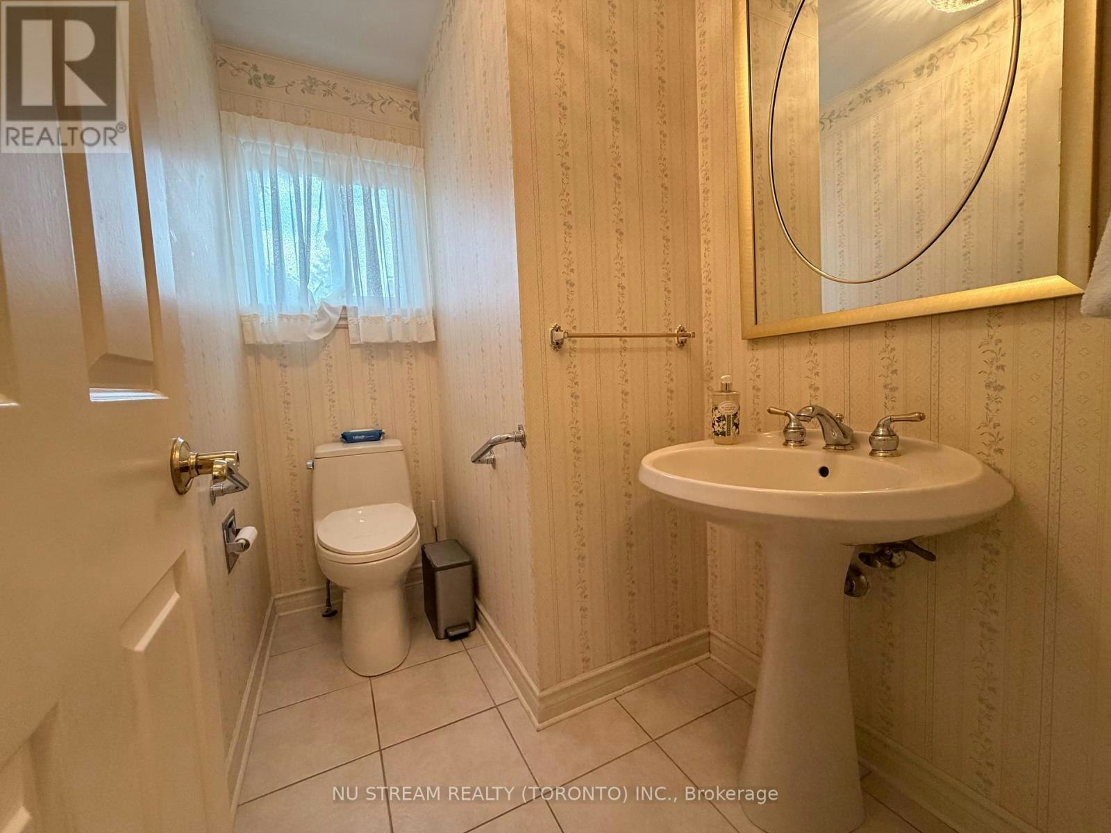 8 Roverdale Court, Markham, ON, L3R 7K7 - 16