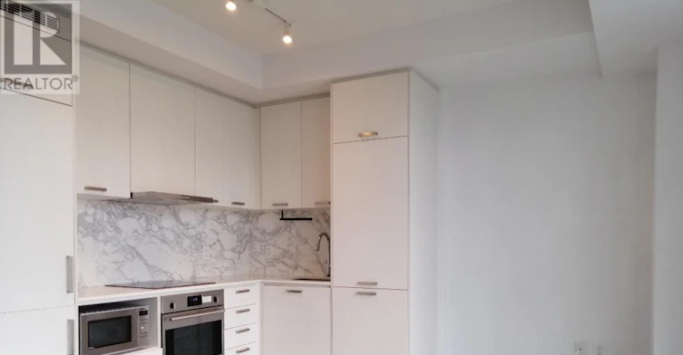 2001-38 Honeycrisp Crescent, Vaughan, ON, L4K 0M8 - 5