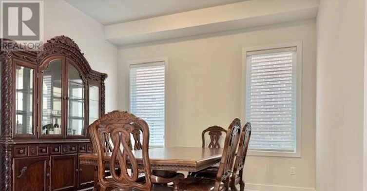 12 Sikura Circle, Aurora, ON, L4G 3Y8 - 5