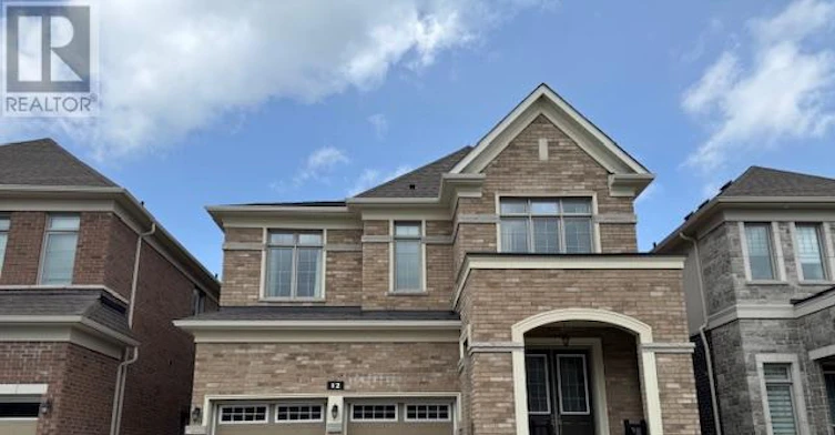 12 Sikura Circle, Aurora, ON, L4G 3Y8