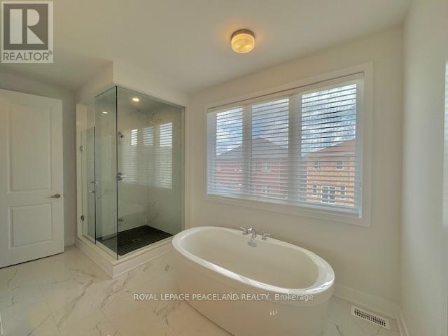 12 Sikura Circle, Aurora, ON, L4G 3Y8 - 16