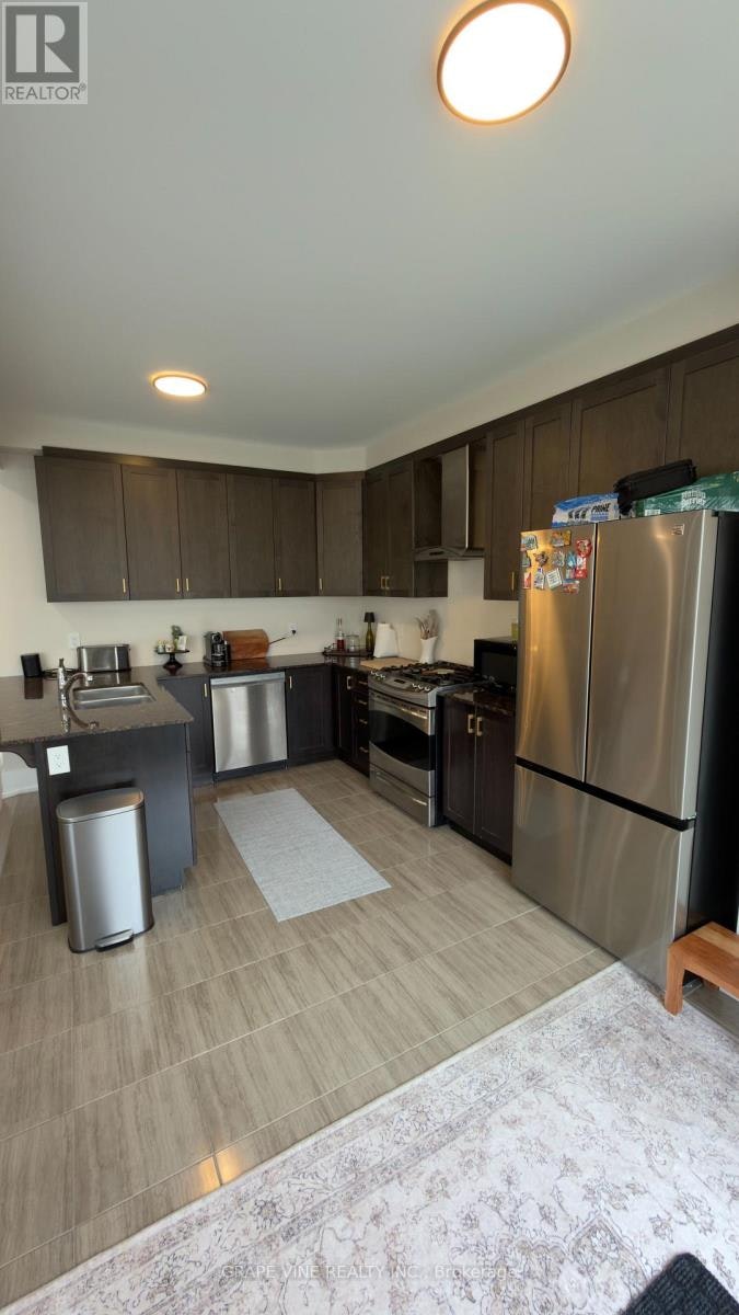 2305 Watercolours Way, Ottawa, ON, K2J 6N2 - 12