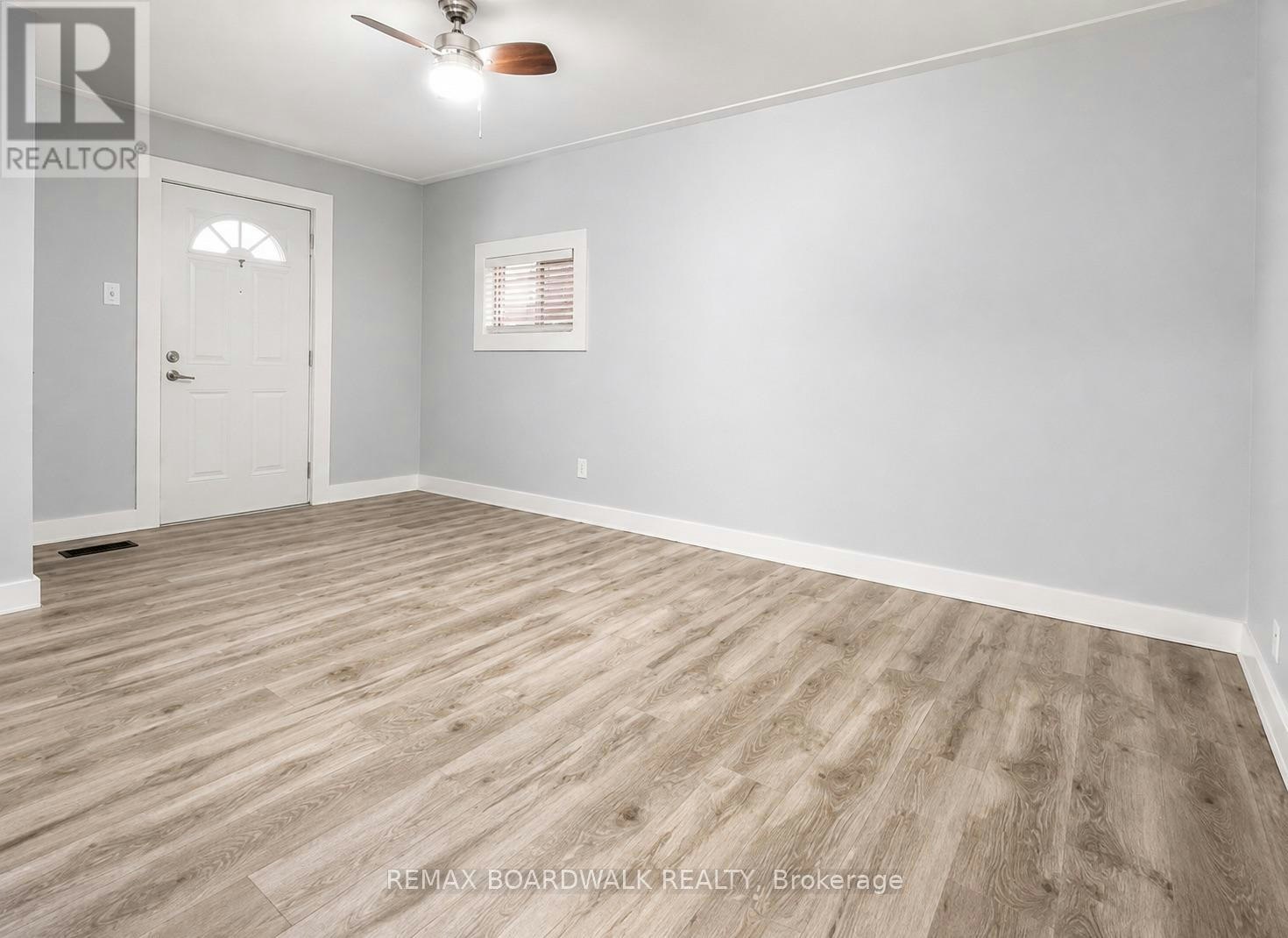 1-332 Shakespeare Street, Ottawa, ON, K1L 5M2 - 4