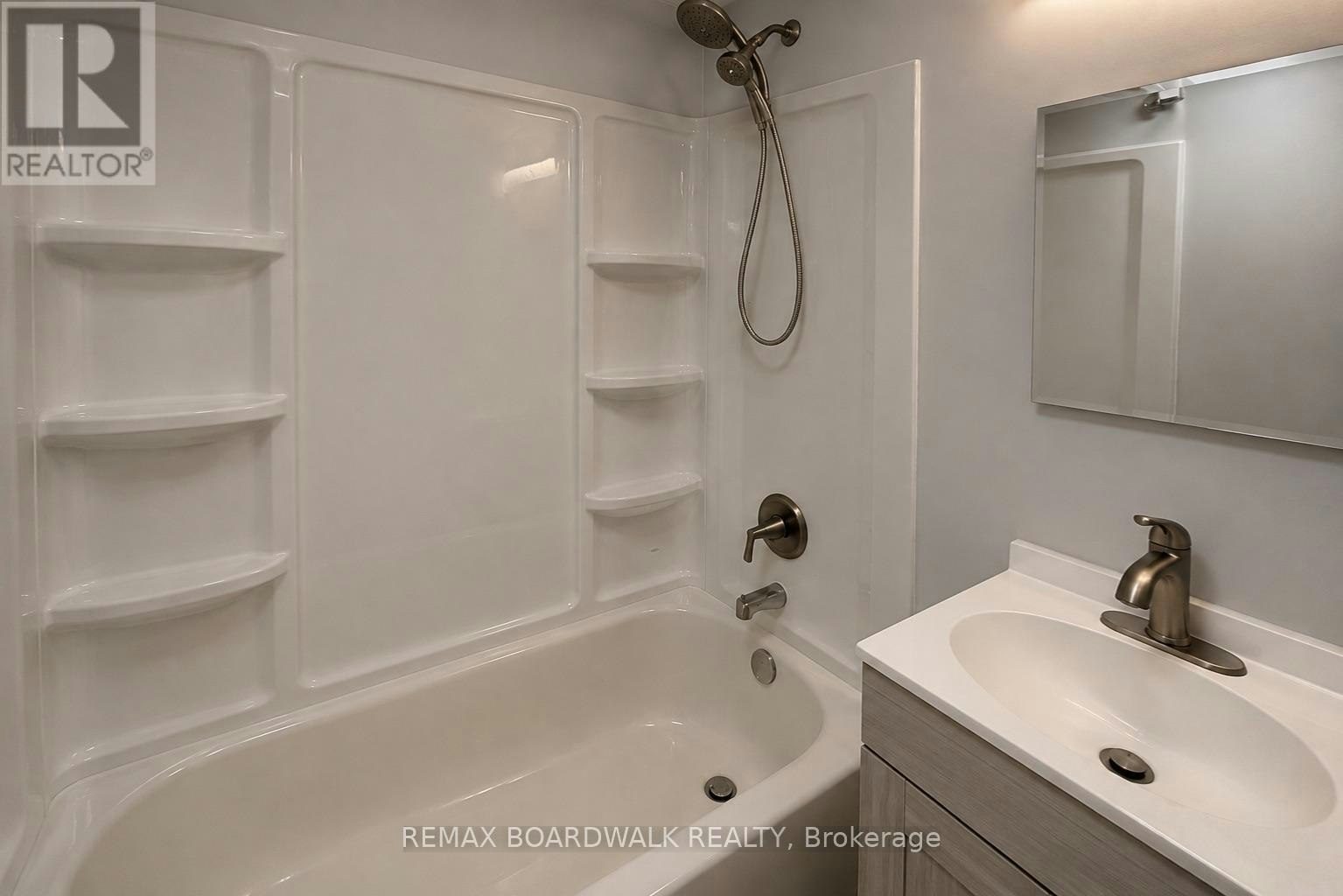 1-332 Shakespeare Street, Ottawa, ON, K1L 5M2 - 16