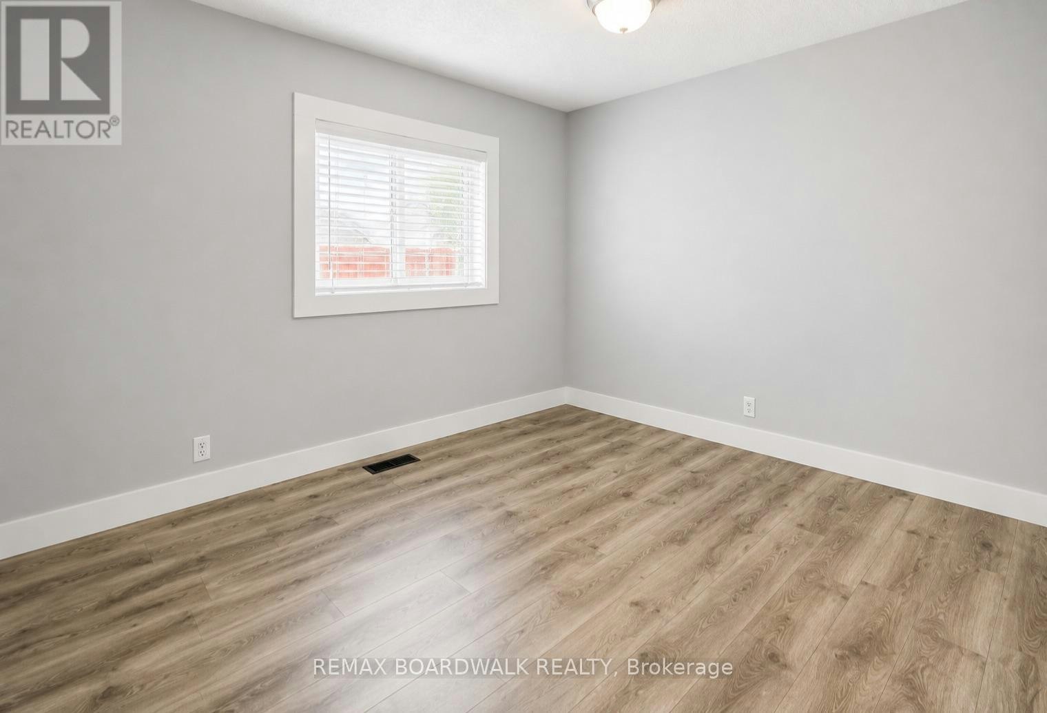 1-332 Shakespeare Street, Ottawa, ON, K1L 5M2 - 22