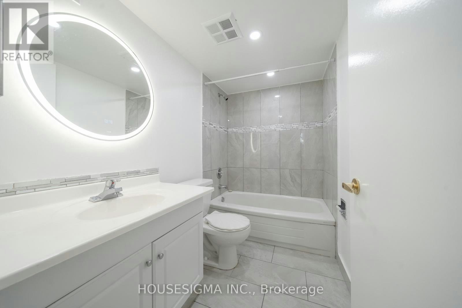 1605-330 Alton Towers Circle, Toronto, ON, M1V 5H3 - 13
