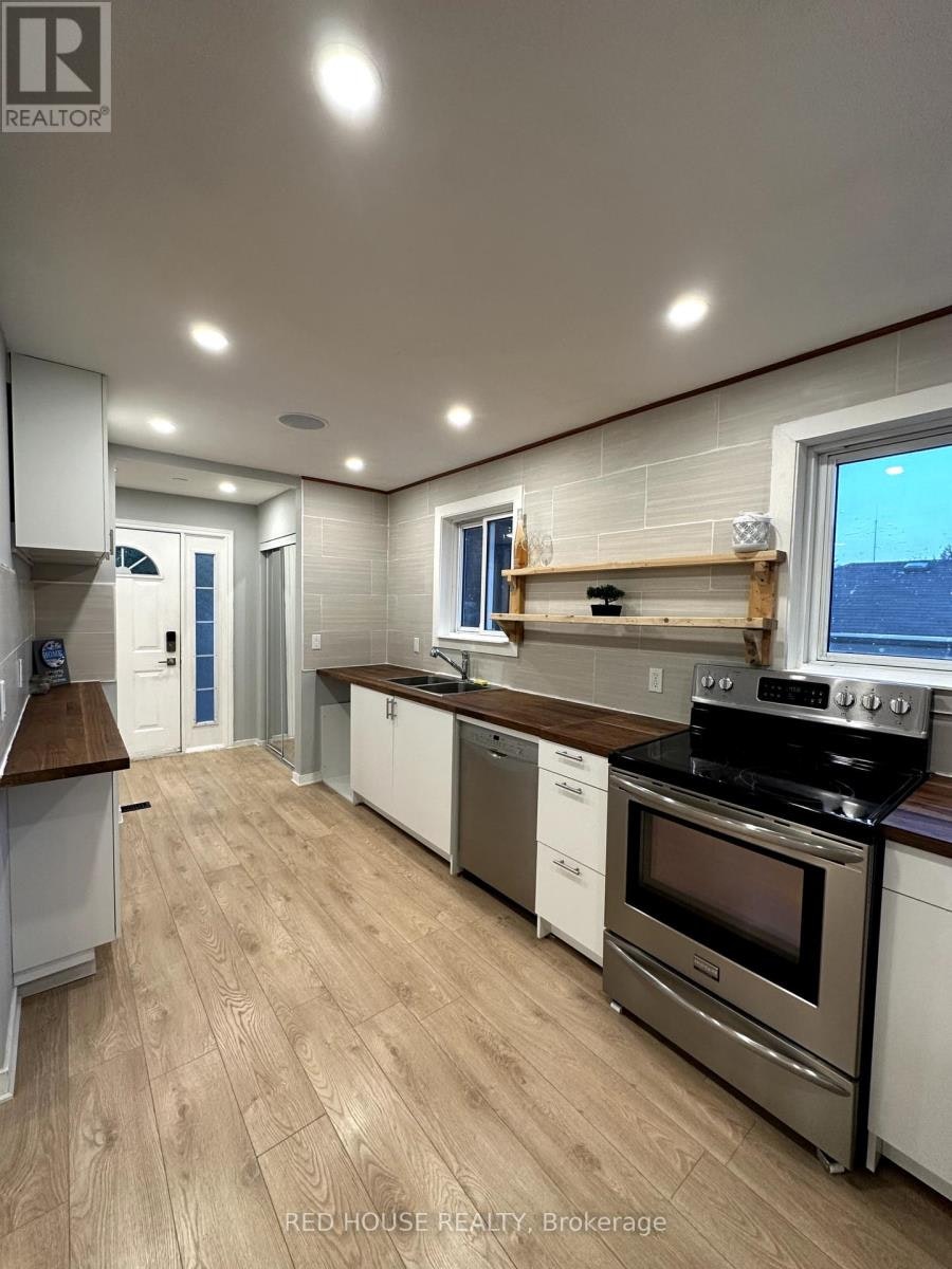 52 Charlbrook Avenue, Barrie, ON, L4M 2Y4 - 3