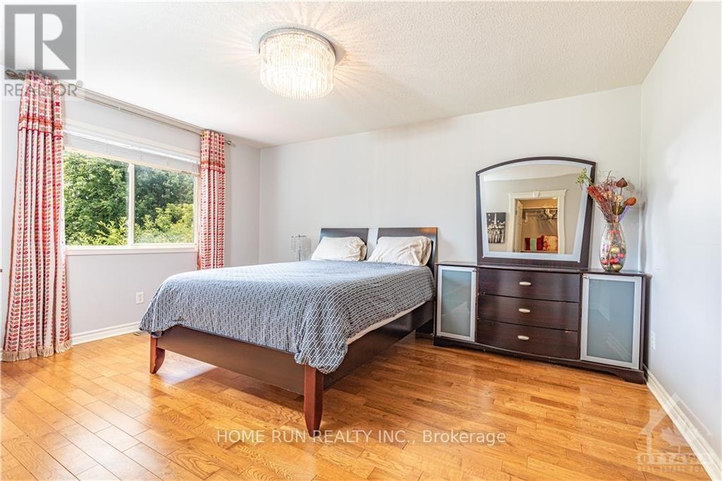 2 Borealis Crescent, Ottawa, ON, K1K 4T4 - 20