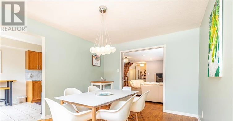 2 Borealis Crescent, Ottawa, ON, K1K 4T4 - 9