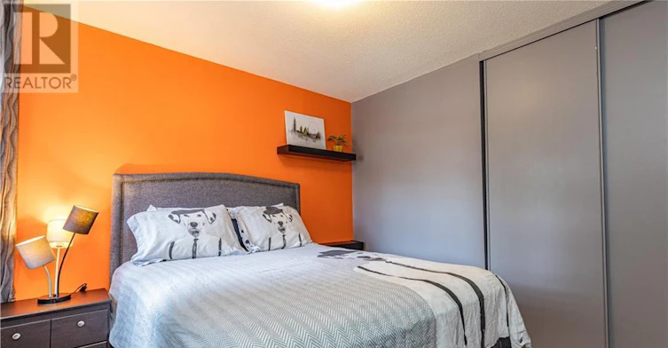 2 Borealis Crescent, Ottawa, ON, K1K 4T4 - 17