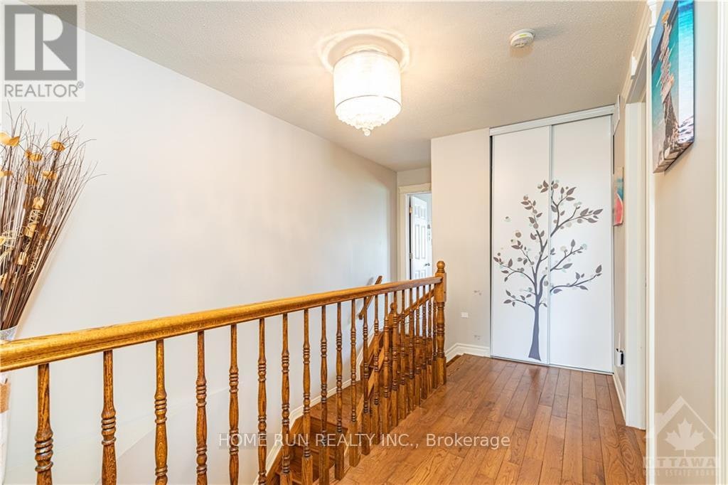 2 Borealis Crescent, Ottawa, ON, K1K 4T4 - 13