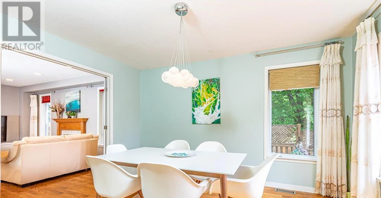 2 Borealis Crescent, Ottawa, ON, K1K 4T4 - 8