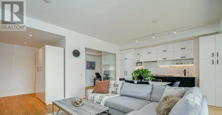 211-1888 Queen Street E, Toronto, ON, M4L 1H3 - 17