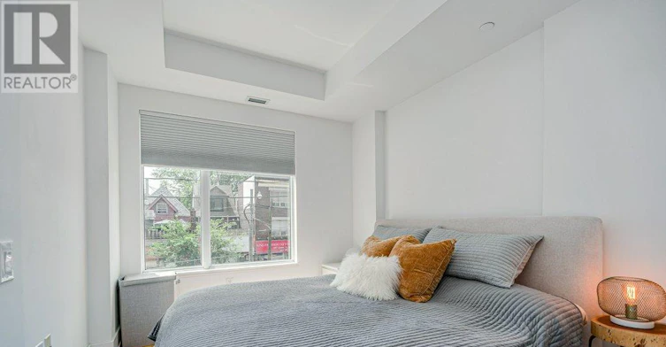 211-1888 Queen Street E, Toronto, ON, M4L 1H3 - 9