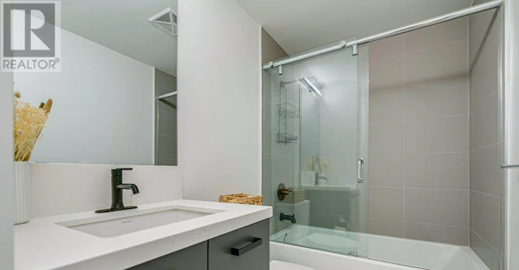 211-1888 Queen Street E, Toronto, ON, M4L 1H3 - 19