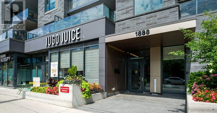 211-1888 Queen Street E, Toronto, ON, M4L 1H3 - 2