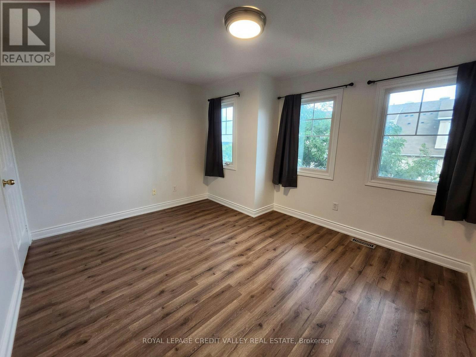 39-800 Dundas Street W, Mississauga, ON, L5C 4S9 - 13