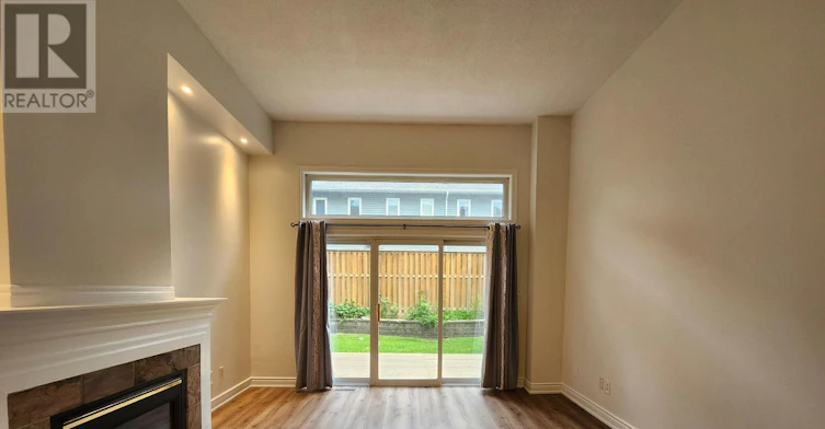 39-800 Dundas Street W, Mississauga, ON, L5C 4S9 - 2