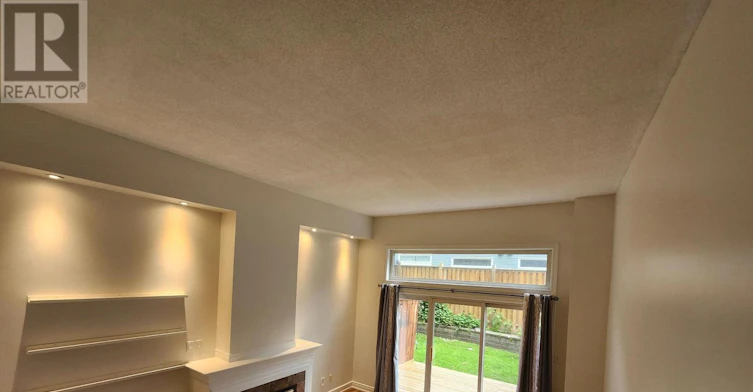 39-800 Dundas Street W, Mississauga, ON, L5C 4S9 - 4