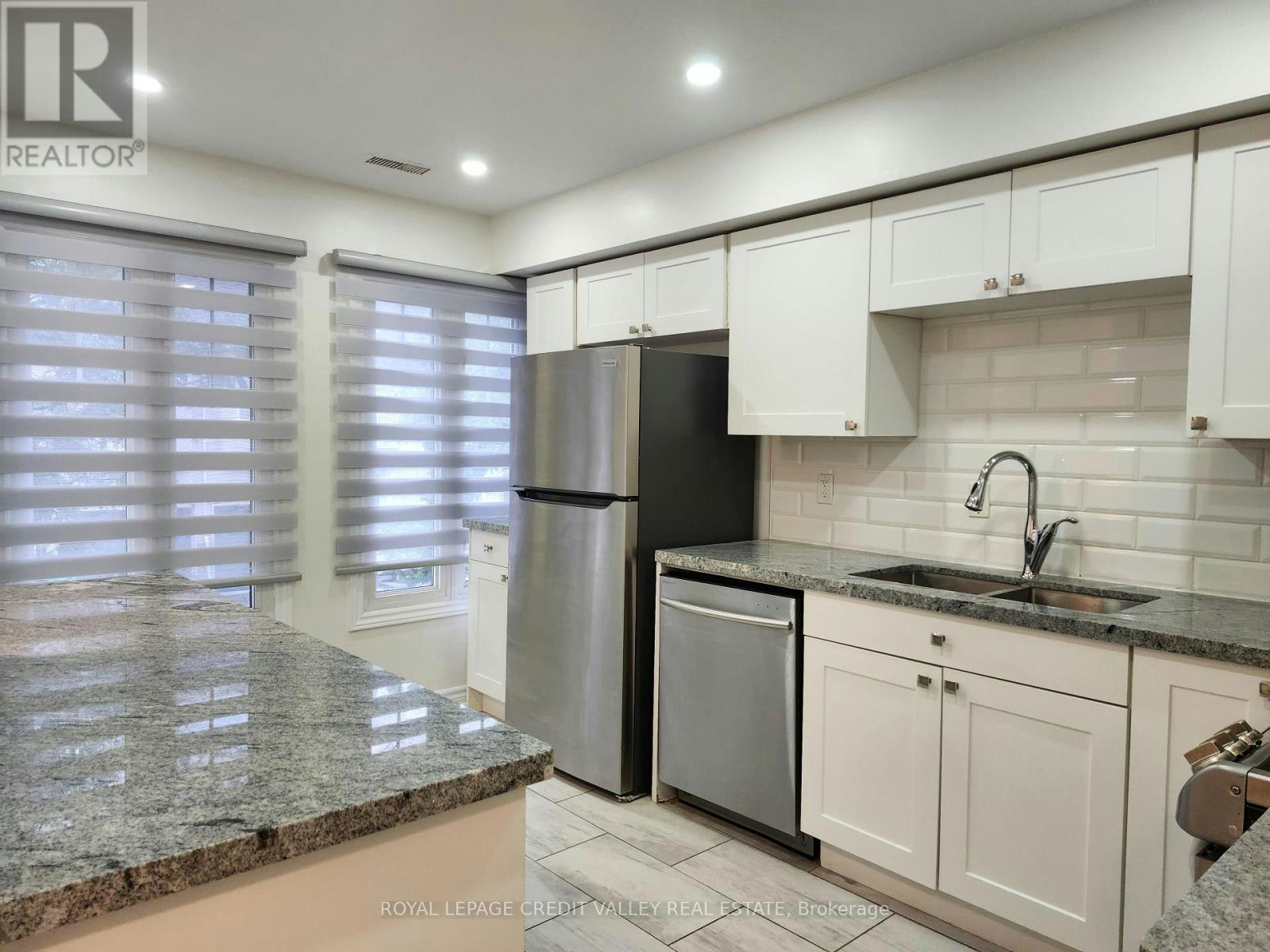 39-800 Dundas Street W, Mississauga, ON, L5C 4S9 - 7