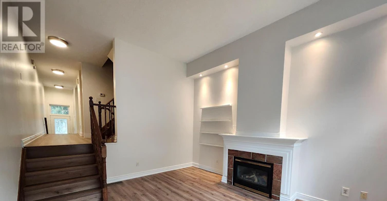 39-800 Dundas Street W, Mississauga, ON, L5C 4S9 - 3
