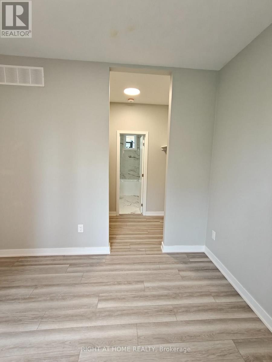 A-1334 Thames Street, Ottawa, ON, K1Z 7N4 - 16
