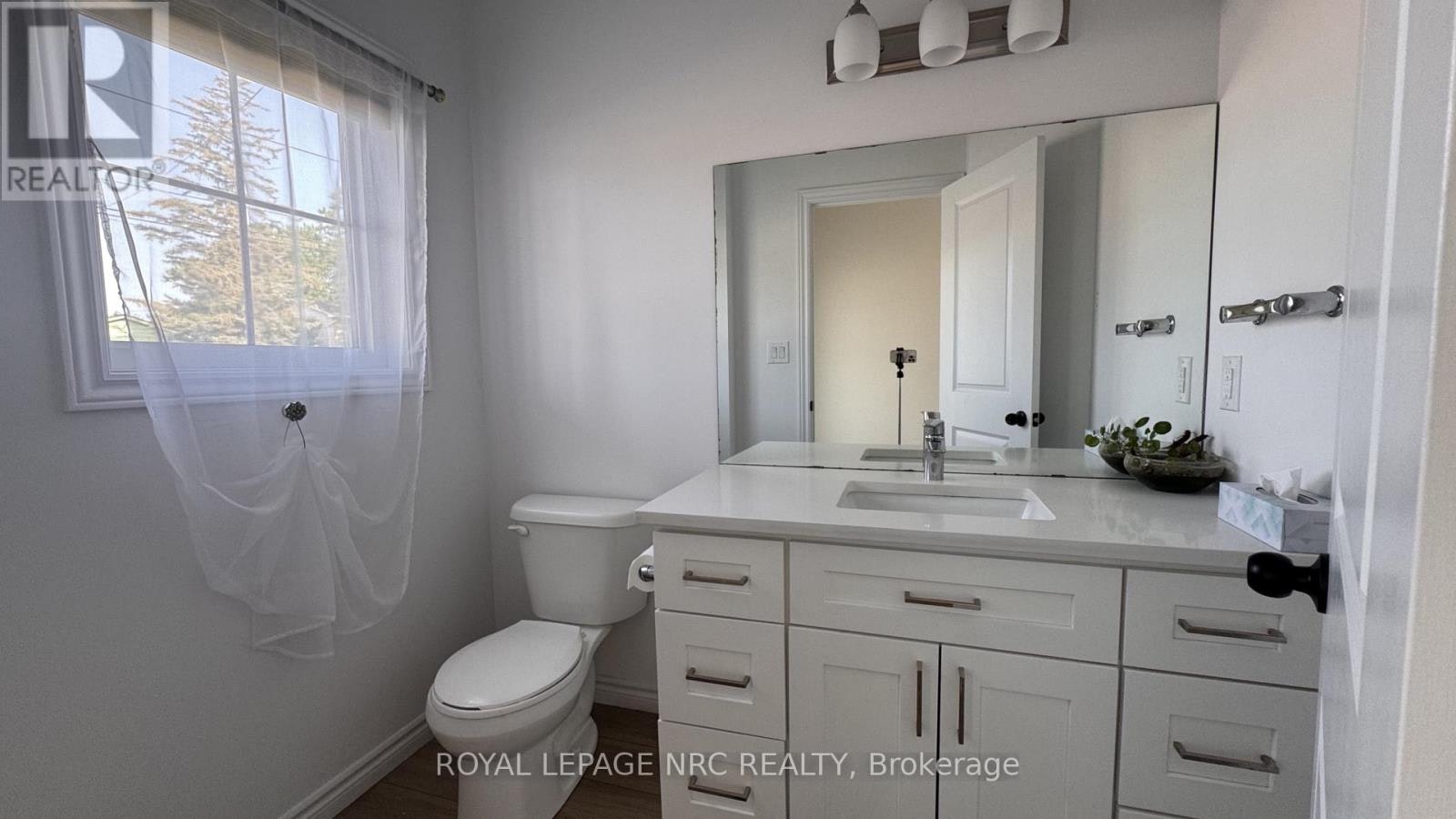 18 King Street, Fort Erie, ON, L2A 3Z3 - 4