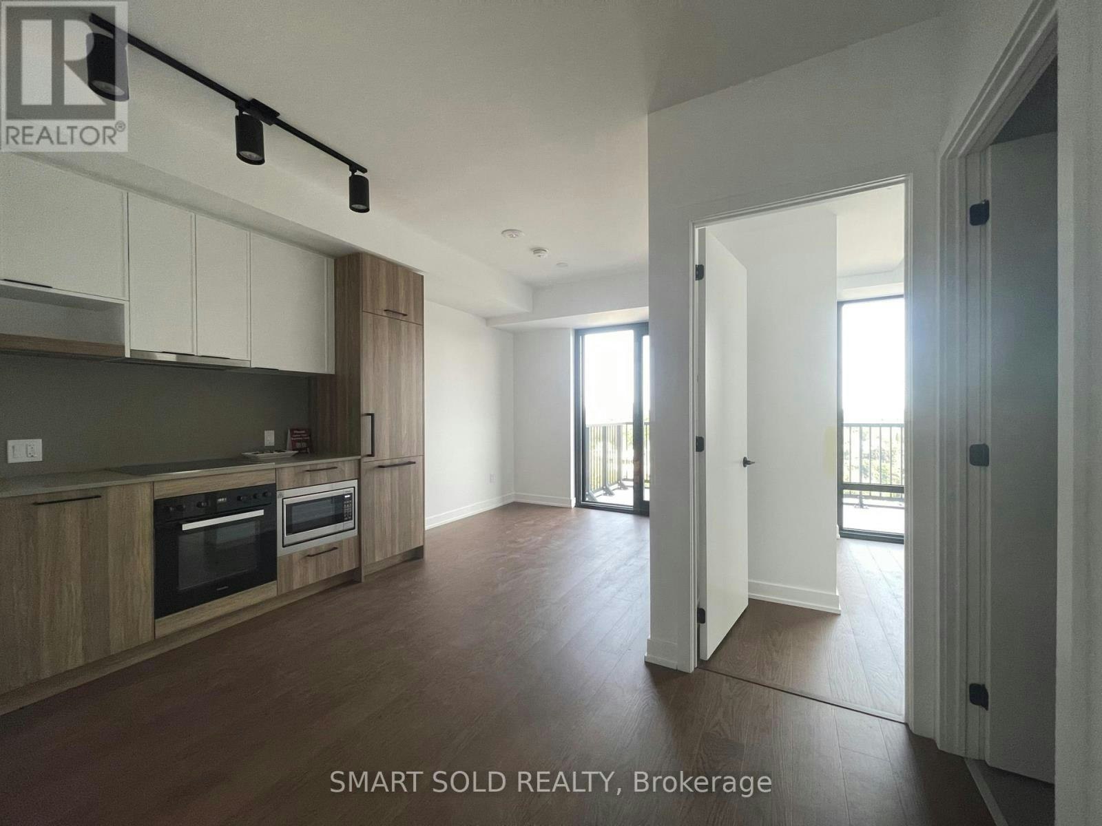 1617-89 Montclair Avenue, Toronto, ON, M5P 0A9 - 4