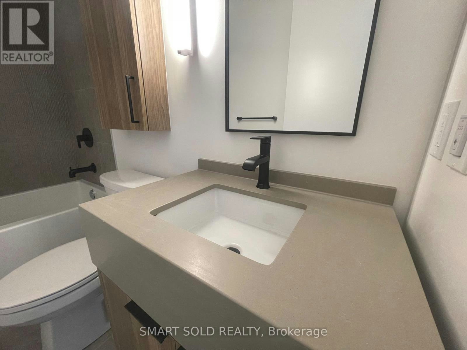 1617-89 Montclair Avenue, Toronto, ON, M5P 0A9 - 12