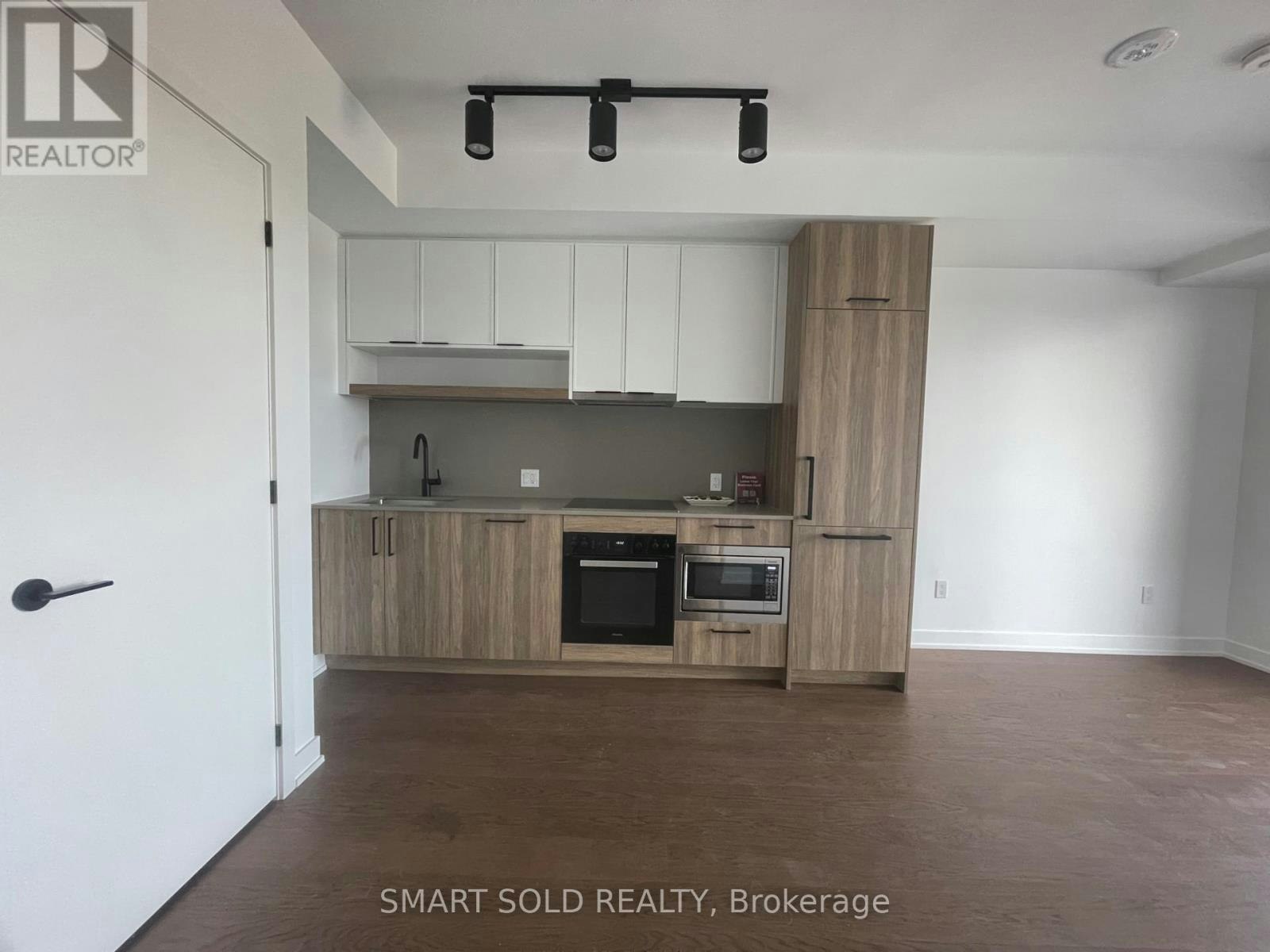 1617-89 Montclair Avenue, Toronto, ON, M5P 0A9 - 2