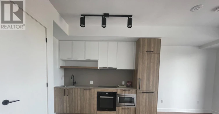 1617-89 Montclair Avenue, Toronto, ON, M5P 0A9 - 2