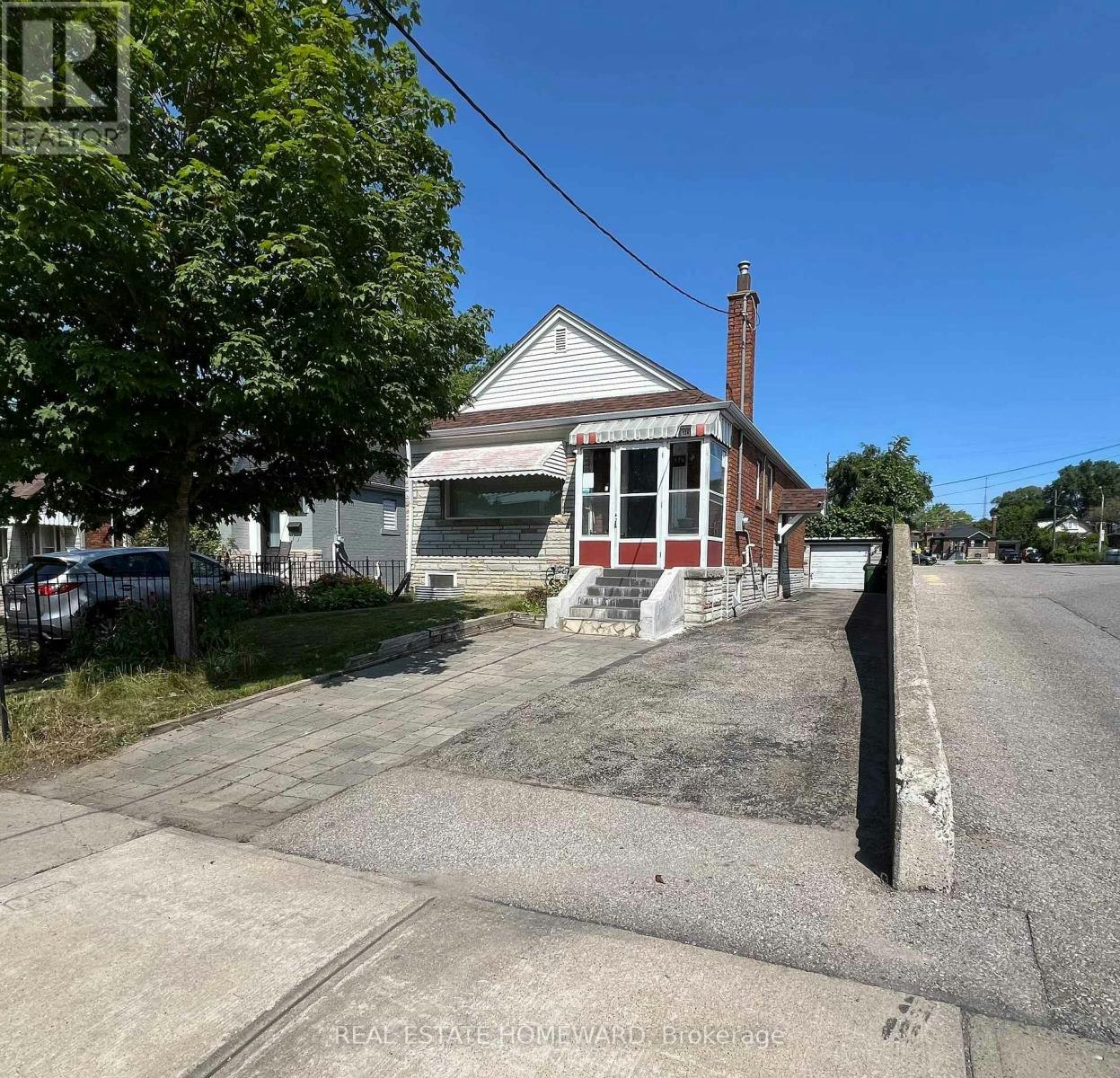 MAIN-124 Glencrest Boulevard, Toronto, ON, M4B 1L8