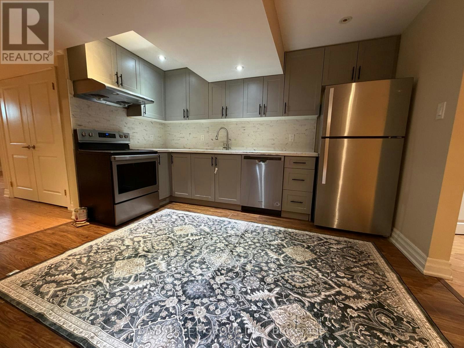 56 Albright (Lower Crescent, Richmond Hill, ON, L4E 4Z4 - 2