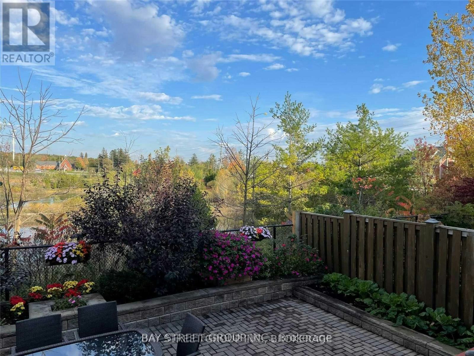 56 Albright (Lower Court, Richmond Hill, ON, L4E 4Z4