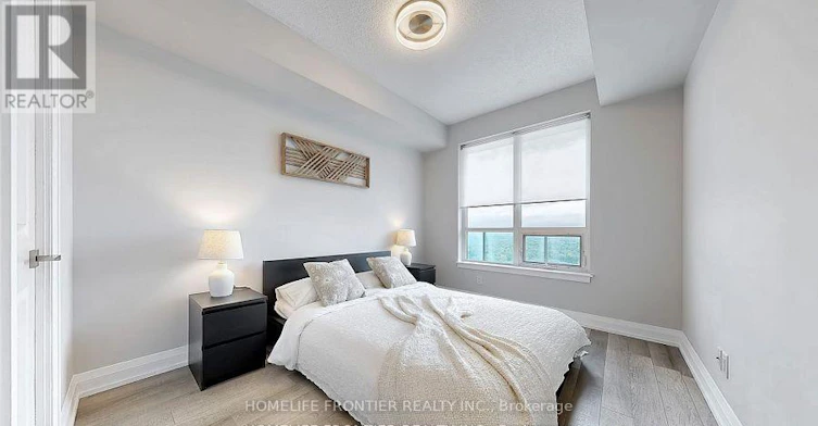 2528-7161 Yonge Street, Vaughan, ON, L3T 0C8 - 17