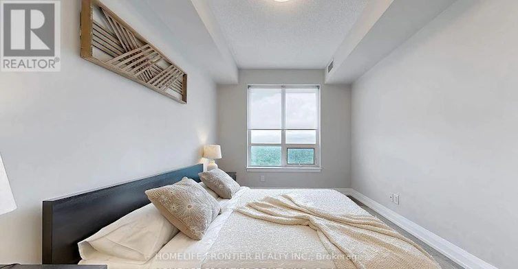2528-7161 Yonge Street, Vaughan, ON, L3T 0C8 - 18