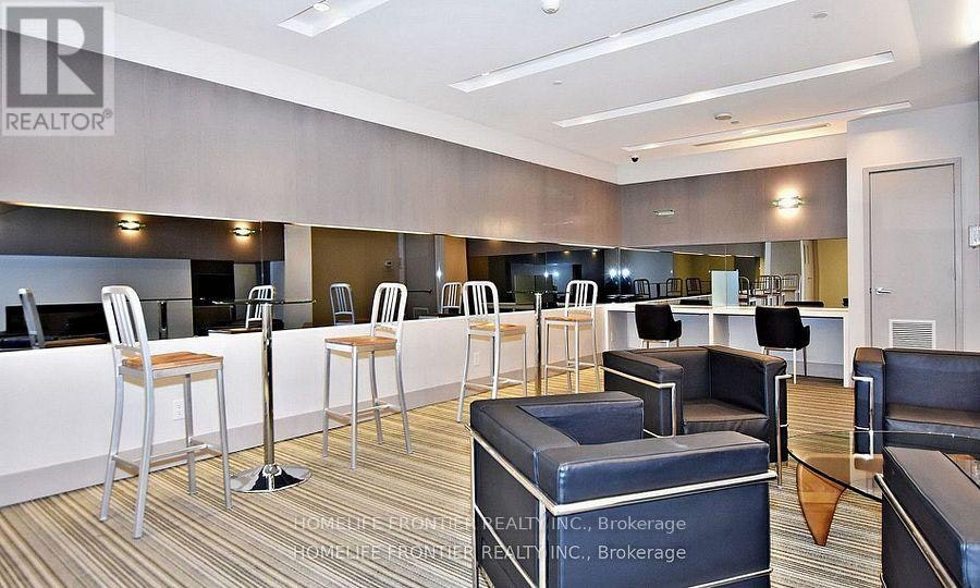 2528-7161 Yonge Street, Vaughan, ON, L3T 0C8 - 30