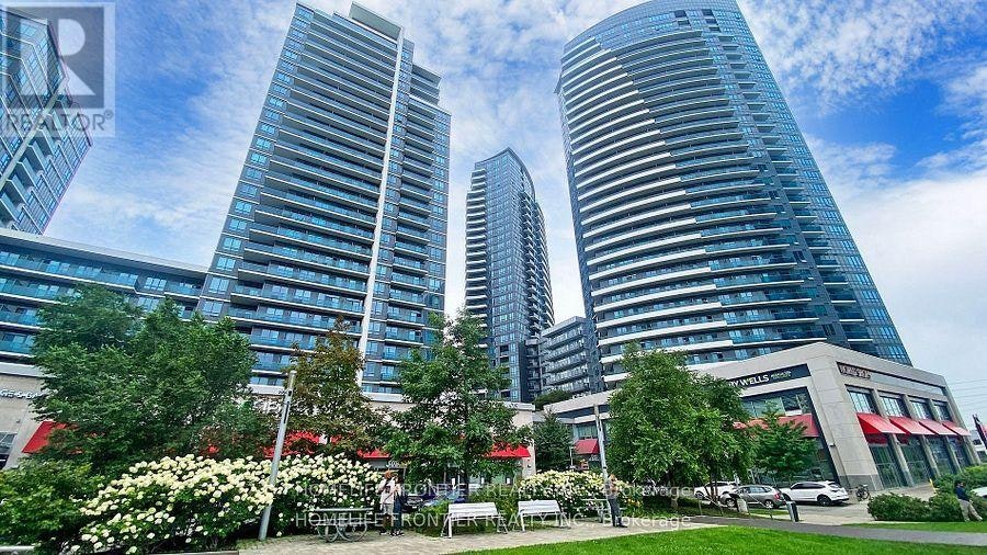 2528-7161 Yonge Street, Vaughan, ON, L3T 0C8 - 2
