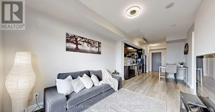 2528-7161 Yonge Street, Vaughan, ON, L3T 0C8 - 9